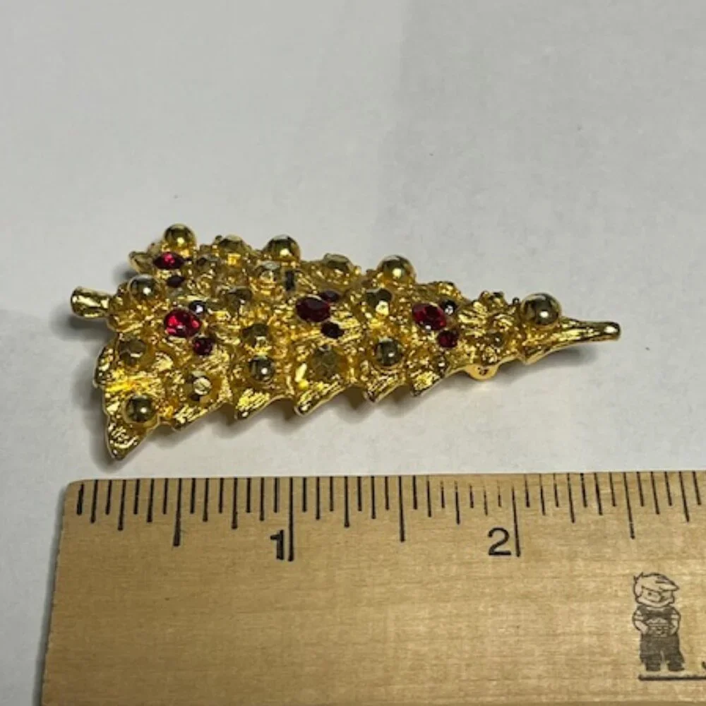 VTG Walt Disney 3D Christmas Tree Gold Tone Mickey Mouse Pin Brooch 1.5